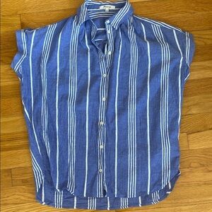 Madewell Blue and White Casual Button Down Shirt